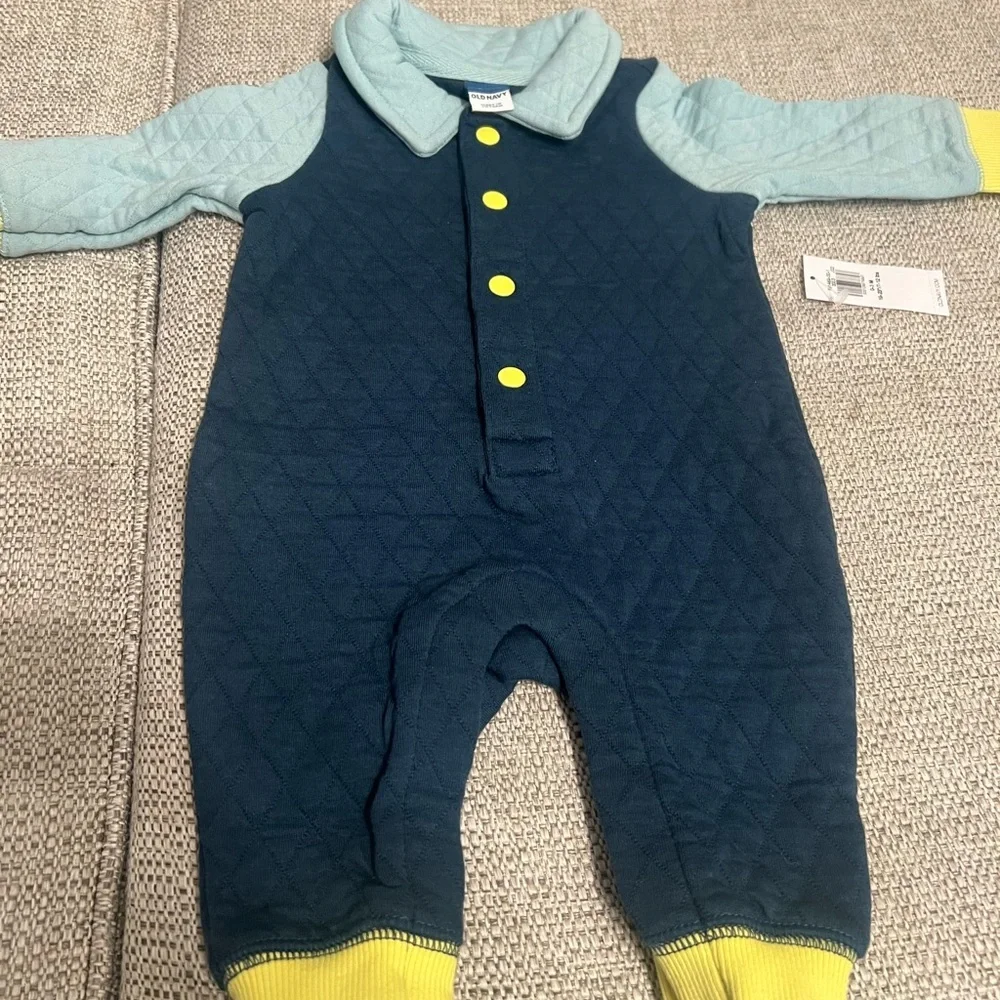 Old Navy baby one peice outfit 0-3 M